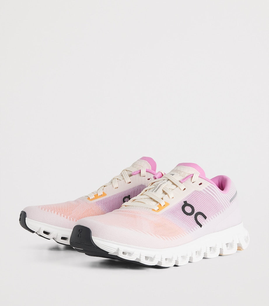 On
Cloud 6 Push Trainers