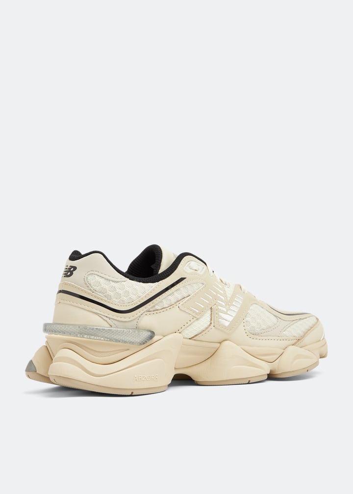 New Balance

9060 sneakers
