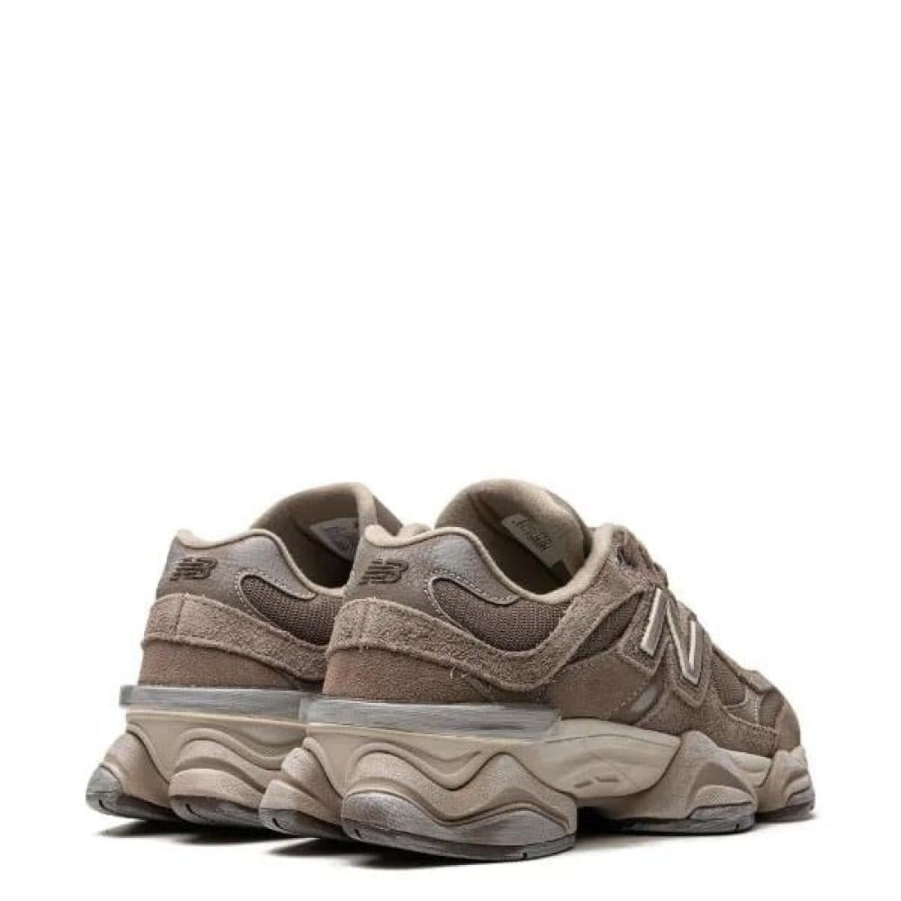 New Balance
9060