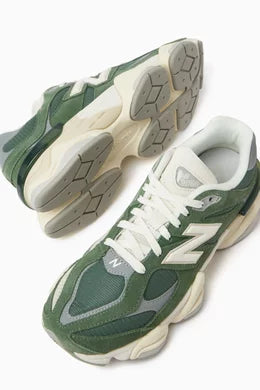 New Balance
9060
