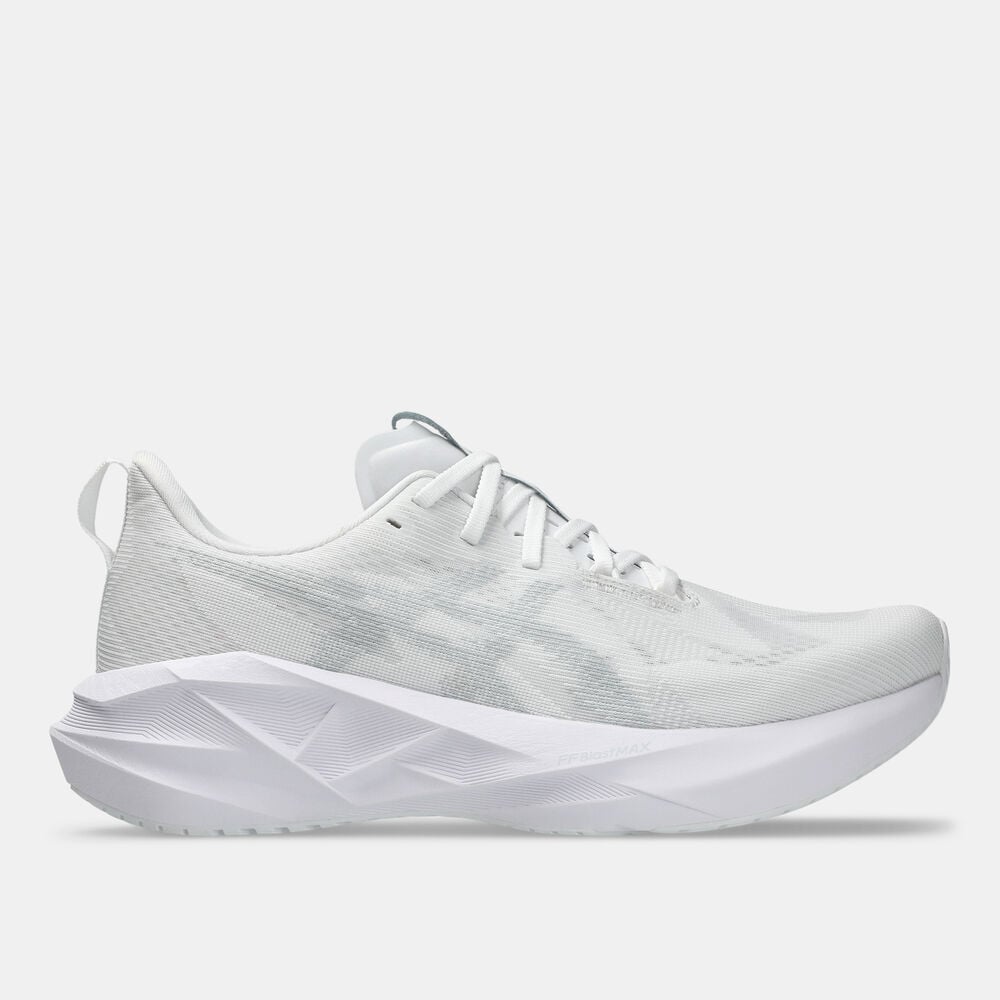 NOVABLAST 5 Running Shoes
