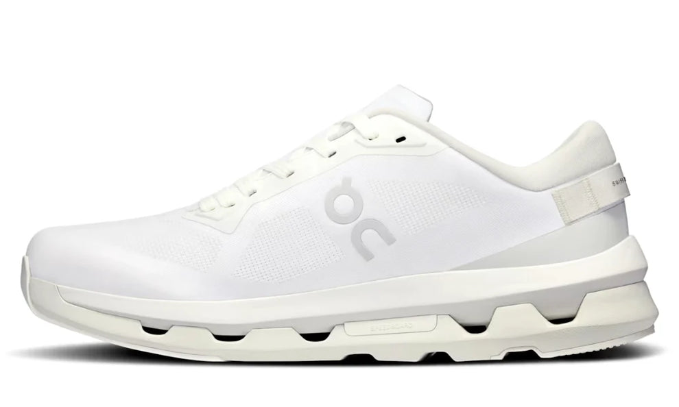 On Cloudzone 'Triple White'