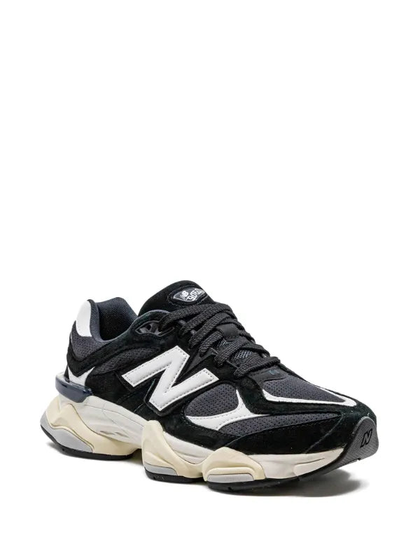 New Balance
9060
