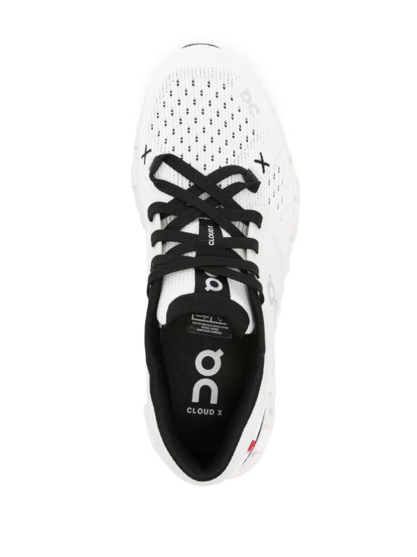 On
Cloud x 4 sneakers
