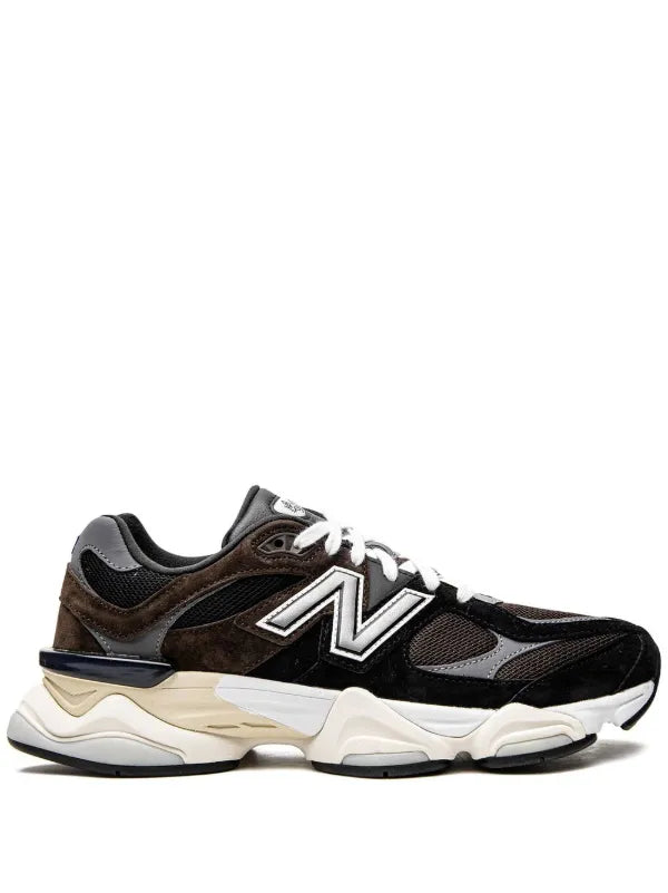 New Balance
9060 "Brown"
