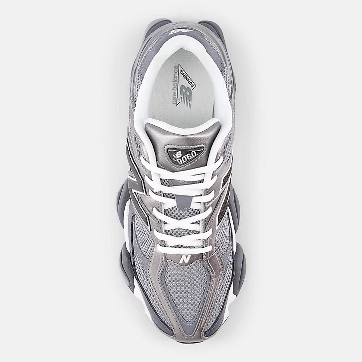 New Balance
9060 sneakers